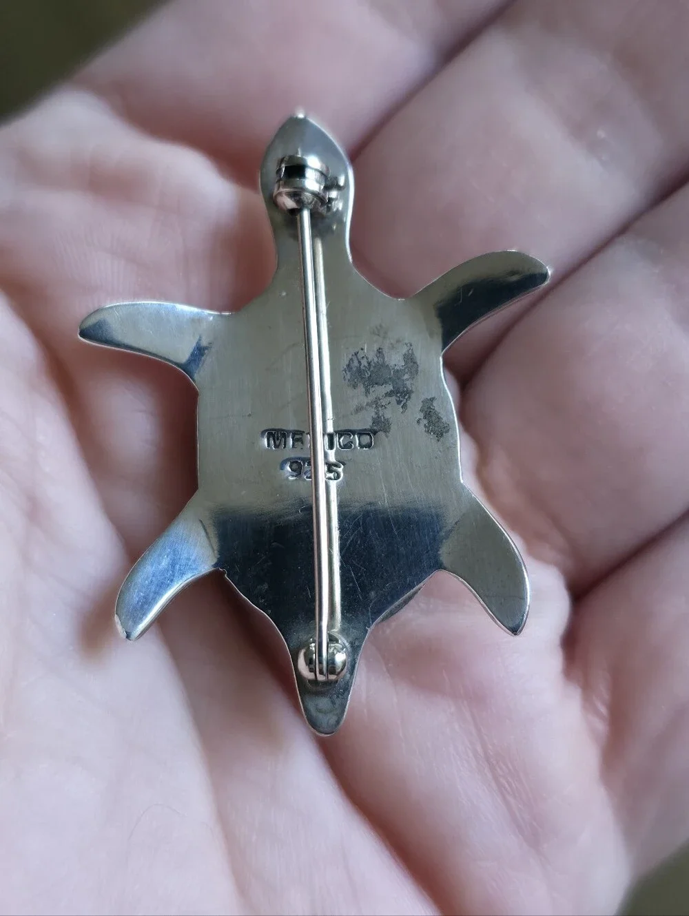 Sterling Silver Turtle Brooch with Blue Cat's Eye Stone 925